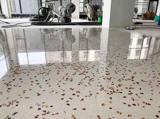 cach-danh-bong-va-lam-moi-be-mat-da-terrazzo-don-gian-tai-nha