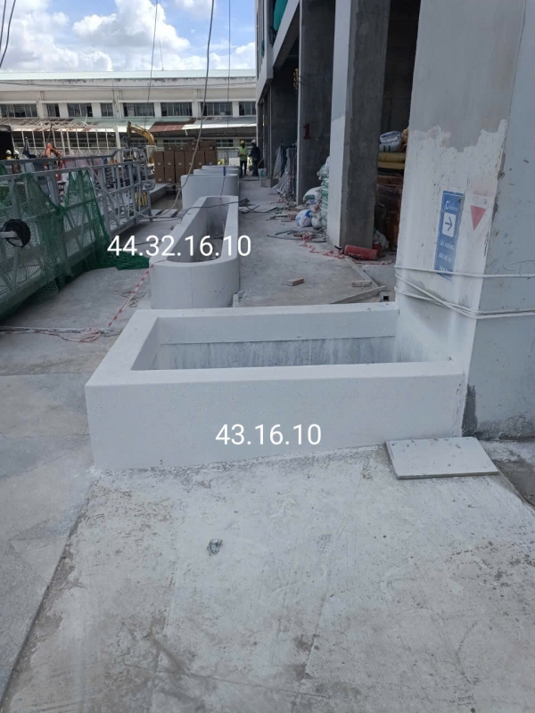 Thi công bồn cây, ghế ngồi đá mài Terrazzo