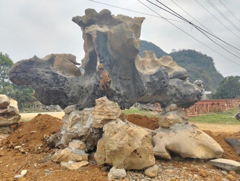 Đá Nghệ Thuật Phong Thủy 24